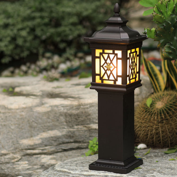 Traditionelles chinesisches wasserdichtes Palastdach rechteckiger Säulen-Aluminium-Glas 1-Licht Außenrasenlandschaftslicht für den Garten
