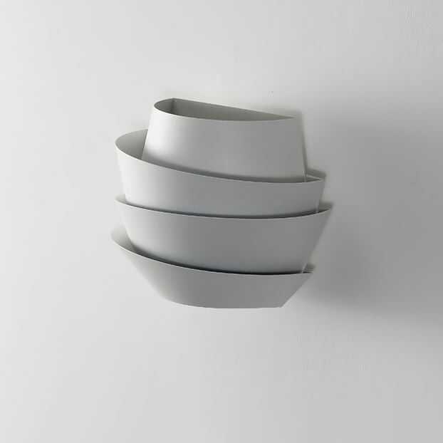 Sandsberg Skandinavische Wandlampe mit Doppelausleuchtung | Modernes Design | Ideal für Wohnzimmer & Schlafzimmer