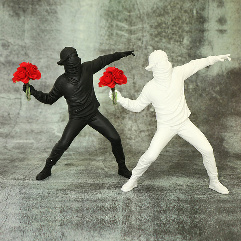 Banksy Flower Rioter Skulptur Ornament für Medienwand-Display