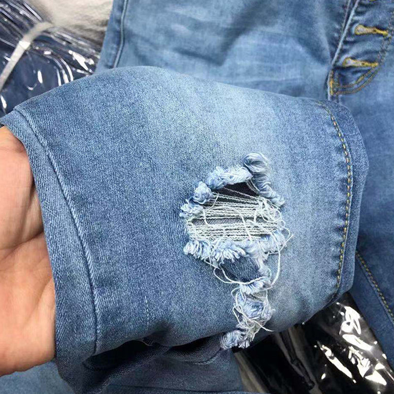 Fünf-Knopf-Used-Jeans