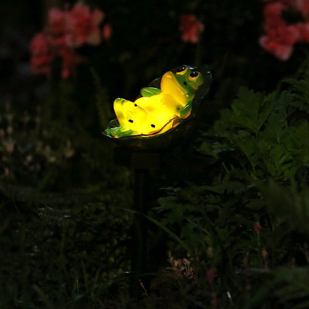 Moderne Art Deco wasserdicht Solar PP Kunststoffharz Frosch LED Landschaftsbeleuchtung Außenlicht für den Garten