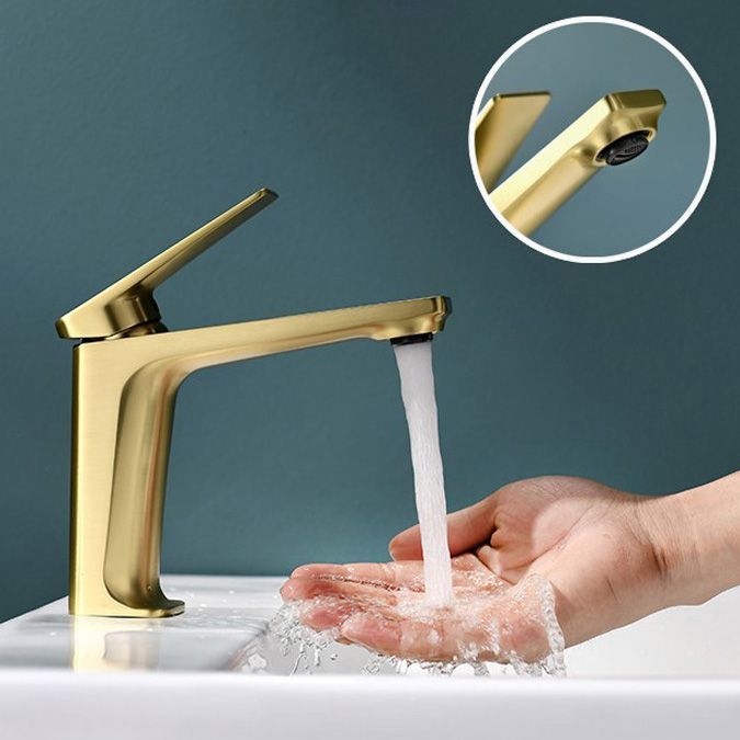 Sandsberg | Glam Copper Vessel Faucet Lever Handles Niedriger Bogen Vessel Faucet für Badezimmer