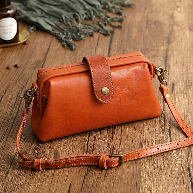 Handgemachte Retro-Tasche aus Leder