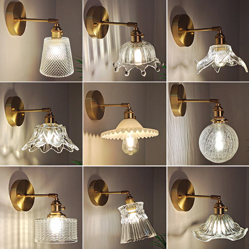 Eisen Messing-Finish Wandleselampe Schwenkarm 1-Licht Industrielle Wandmontierte Lampe mit Blüte/Schale Klarglas-Schirm