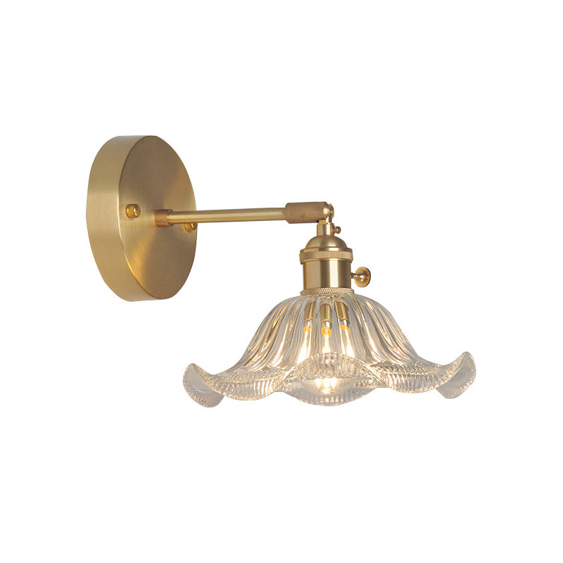 Eisen Messing-Finish Wandleselampe Schwenkarm 1-Licht Industrielle Wandmontierte Lampe mit Blüte/Schale Klarglas-Schirm