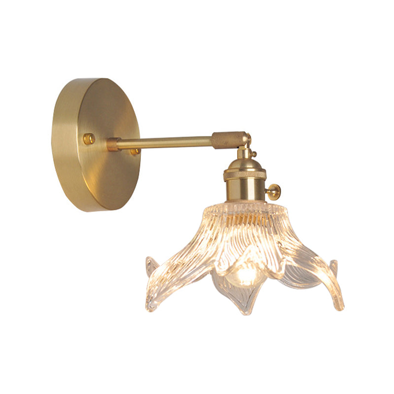 Eisen Messing-Finish Wandleselampe Schwenkarm 1-Licht Industrielle Wandmontierte Lampe mit Blüte/Schale Klarglas-Schirm