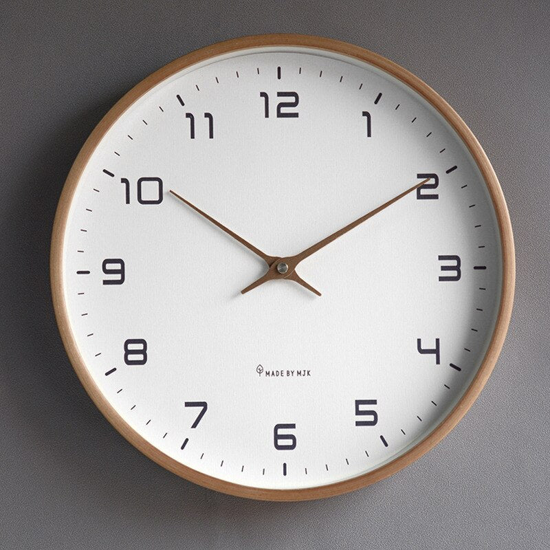 Skandinavische Holzwanduhr - Zeitloser Luxus & Design