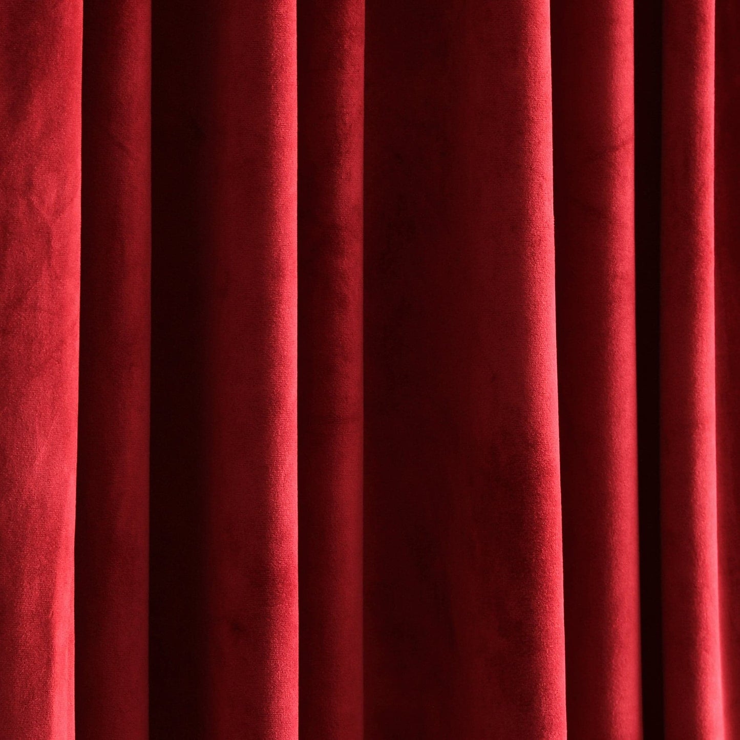 Prima Velvet Solid Back Tab Rod Pocket Lichtfilterndes Fenster Vorhangpaneel Set
