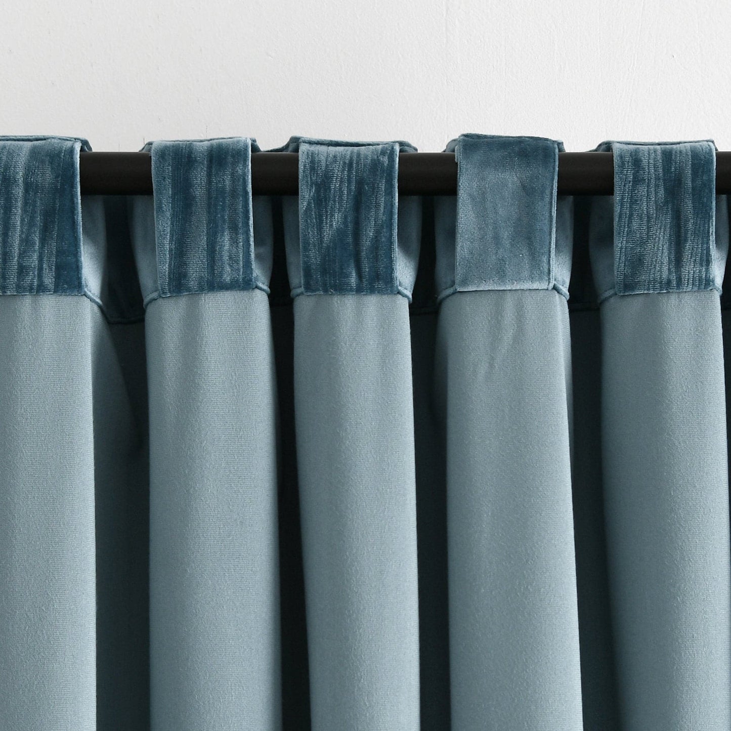 Prima Velvet Solid Back Tab Rod Pocket Lichtfilterndes Fenster Vorhangpaneel Set