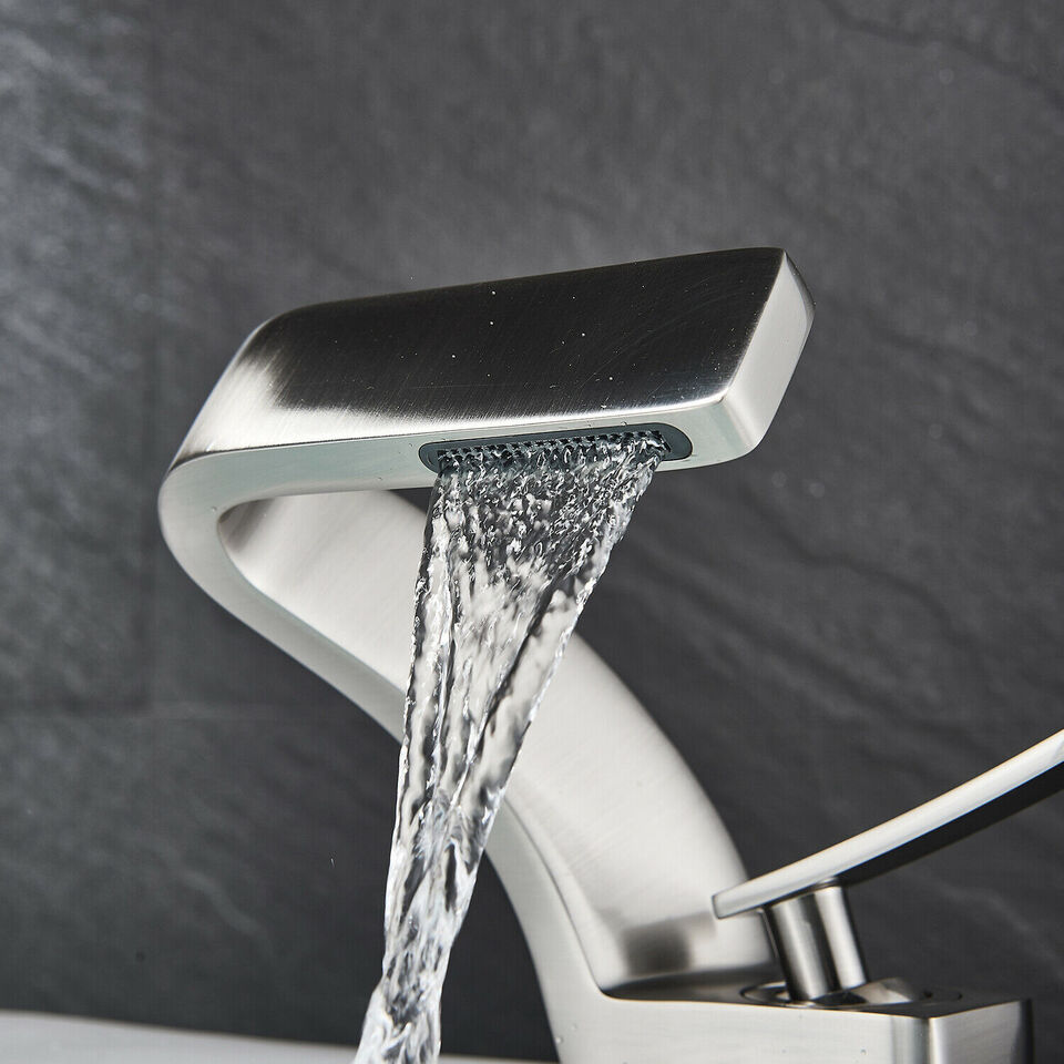 Sandsberg | Gebogener Wasserhahn im modernen Design