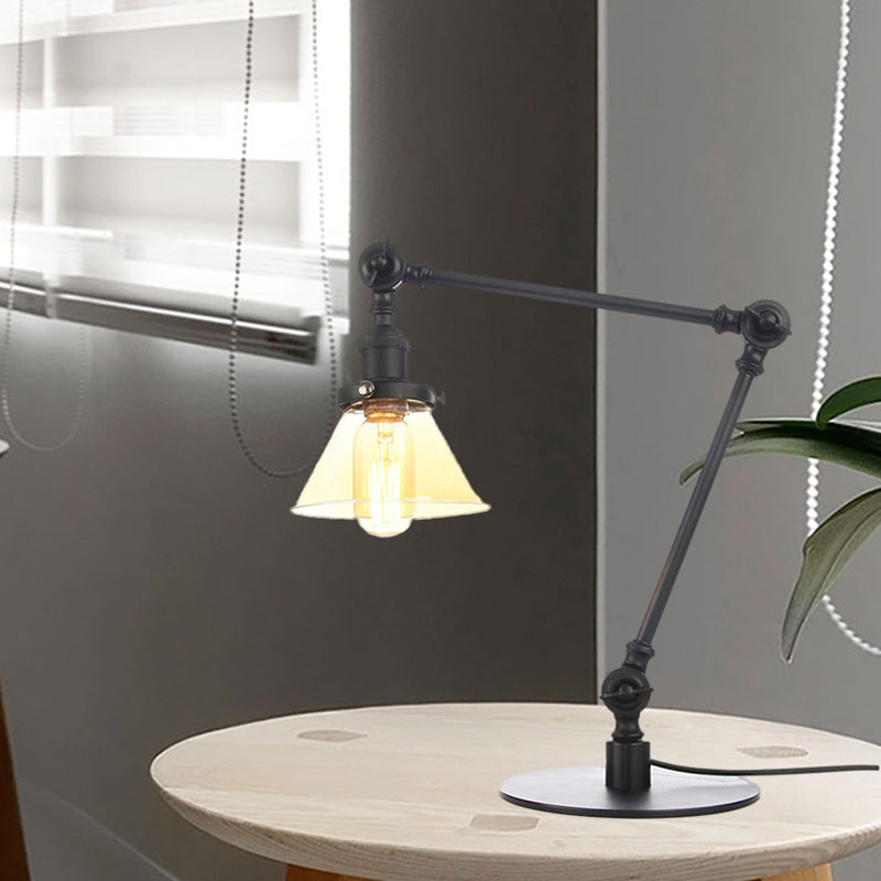 Industrieller Stil konische Tischlampe Amber/Klares Glas und Metall 1 Licht Schlafzimmer Tischlampe mit verstellbarem Arm in Schwarz/Messing