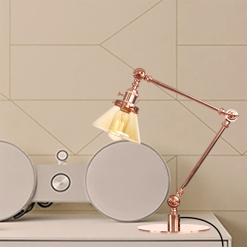 Industrieller Stil konische Tischlampe Amber/Klares Glas und Metall 1 Licht Schlafzimmer Tischlampe mit verstellbarem Arm in Schwarz/Messing