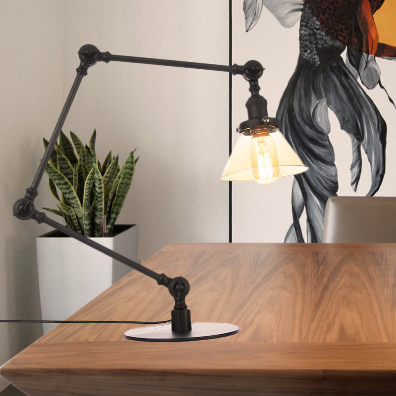 Industrieller Stil konische Tischlampe Amber/Klares Glas und Metall 1 Licht Schlafzimmer Tischlampe mit verstellbarem Arm in Schwarz/Messing