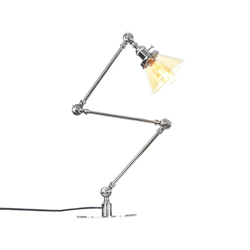 Industrieller Stil konische Tischlampe Amber/Klares Glas und Metall 1 Licht Schlafzimmer Tischlampe mit verstellbarem Arm in Schwarz/Messing