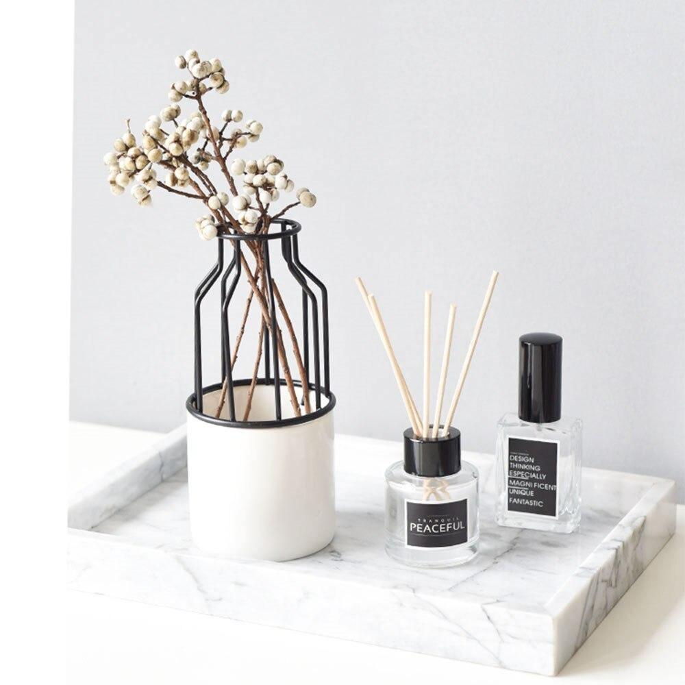 Sandsberg Eisen-Keramik Design Vase | Modernes Gittermuster | Elegante Dekoration | Für Wohnzimmer & Büro