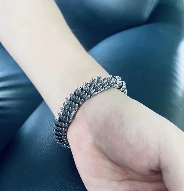 Drachenarmband