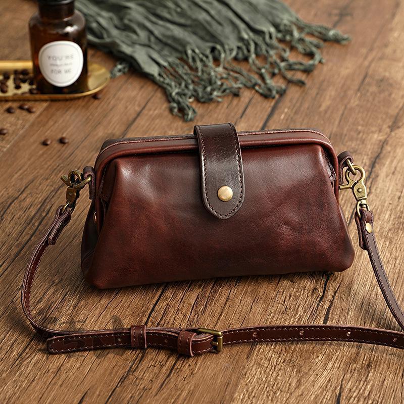Handgemachte Retro-Tasche aus Leder