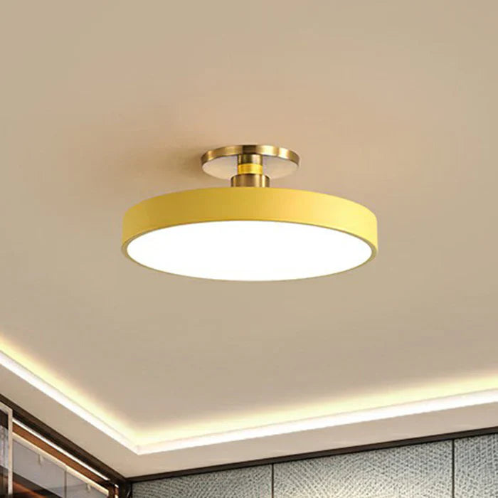 Deckenlampe im nordischen Stil - NordicaGlow
