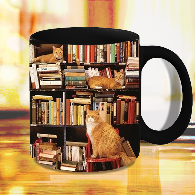 Bookself Keramik-Kaffeetasse – Geschenk für Katzenbuchliebhaber