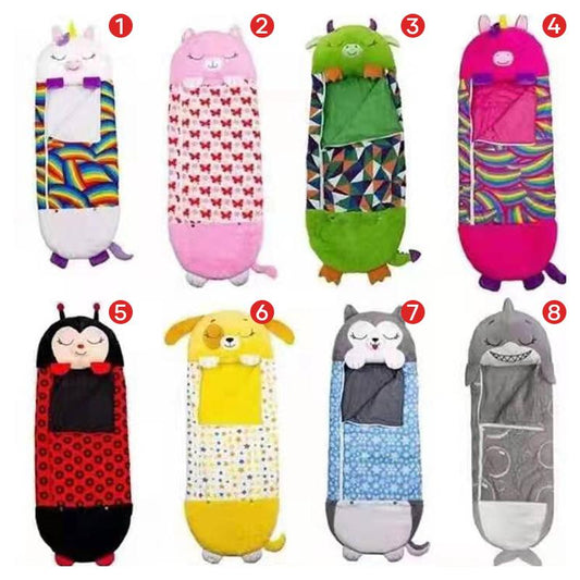 Sandsberg | Kissen und Schlafsack mit tierischem Design für Kinder