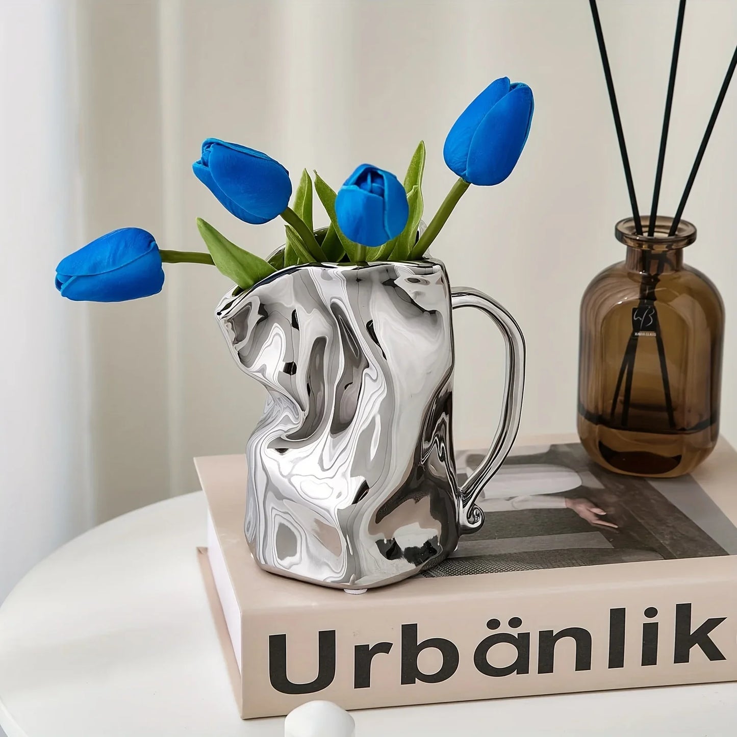 Papier Tasche Silberne Keramikvase