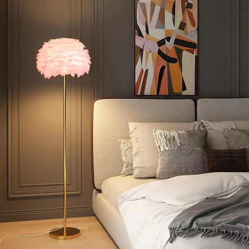 Zeitgenössische nordische Eisenfeder Kristall oval 1-Licht Stehlampe für das Wohnzimmer