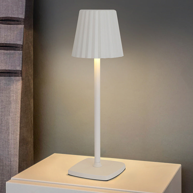Zeitgenössische skandinavische wiederaufladbare Eisen Acryl Falten Zylinder LED Tischlampe Nachtlicht für Schlafzimmer