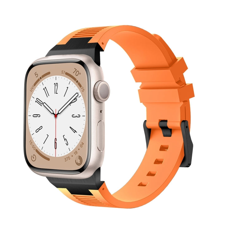 Sandsberg | Für Apple Watch Series 8 45 mm Loners Flüssigsilikon-Uhrenarmband (Schwarz Orange)