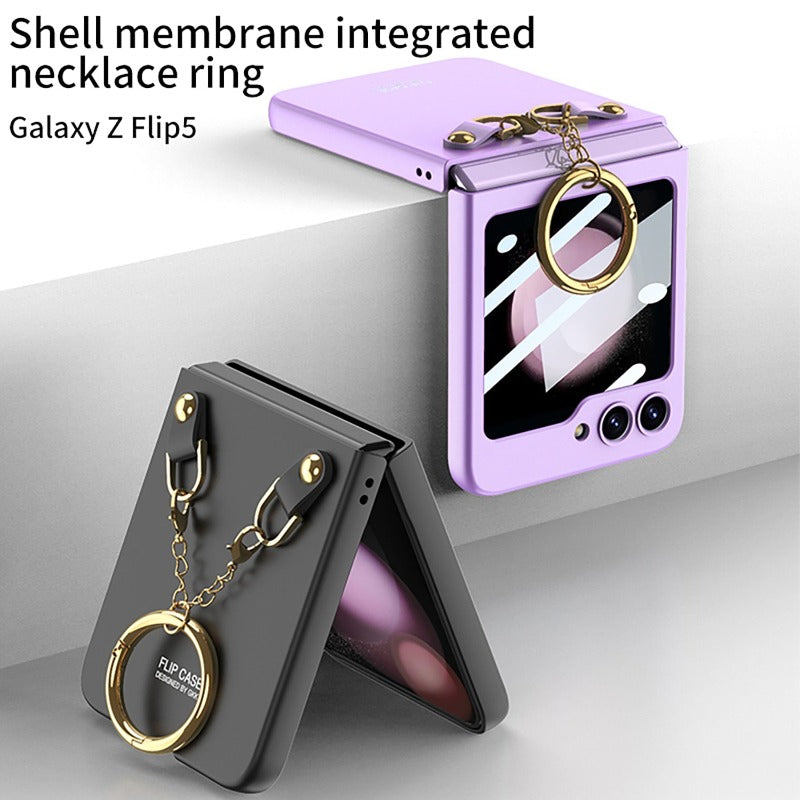 Luxuriöse Handyhülle mit Halskette und Ringhalter und Displayschutzfolie auf der Rückseite für Samsung Galaxy Z Flip 5