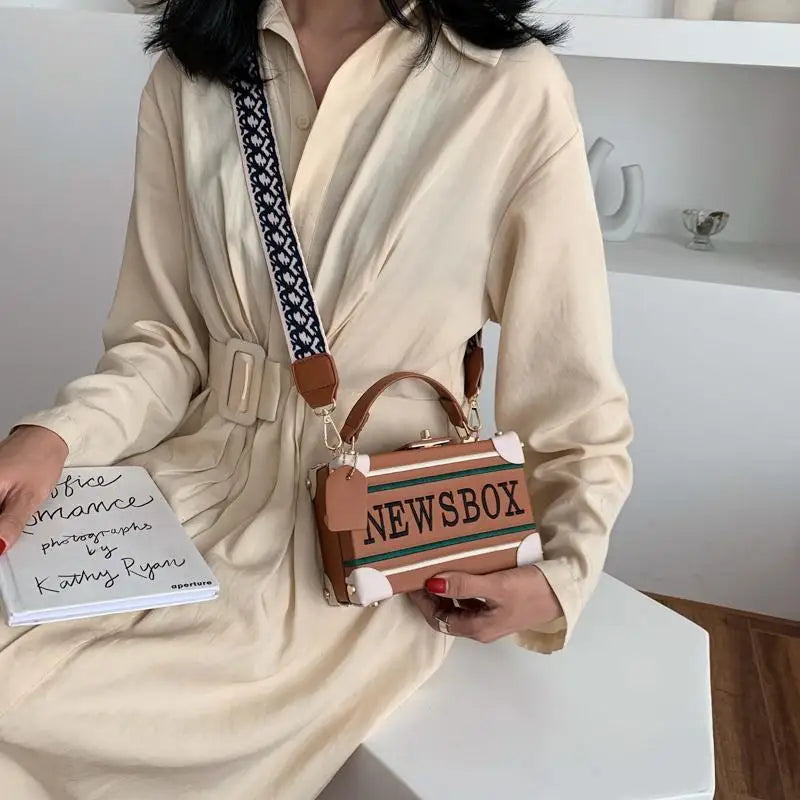 Retro Radio Box Stil Pu Leder Damen Handtasche Schultertasche Ketten Geldbörse Damen Umhängetasche Messenger Bag Klappenschultertasche