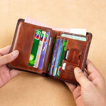 Ihr wasserdichter Bodyguard gegen unsichtbares RFID aus echtem Leder