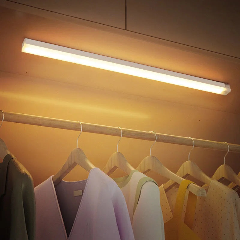Sandsberg | Drahtlose LED Lampe mit Bewegungsmelder - SmartGlow