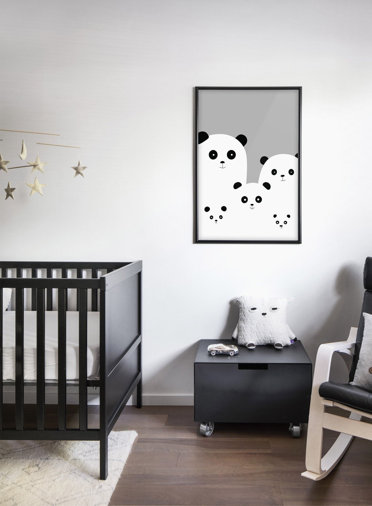 Sandsberg | Panda Familie in Schwarz, Poster