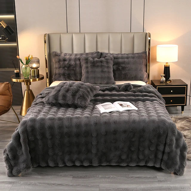 CozyCloud Decke | Weiches Faux-Fur | Luxuriöser Komfort | Stilvolles Wohnaccessoire