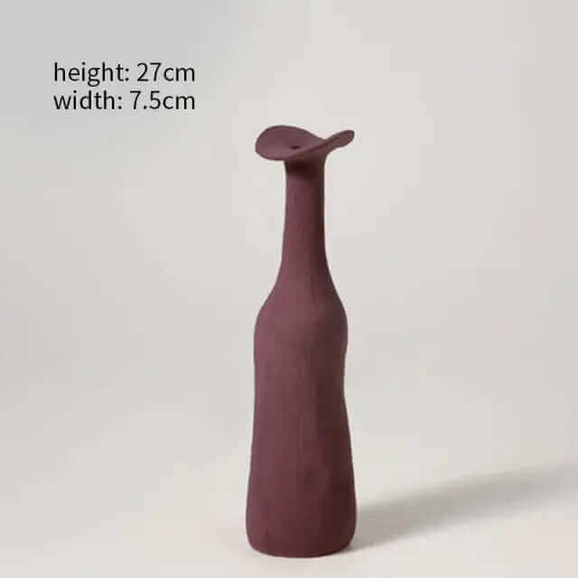 Minimalistische Morandi gefärbte Vasen