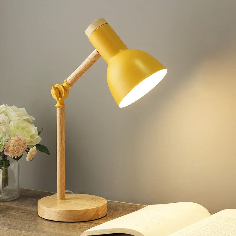 Sandsberg Gefärbte Holztischlampe