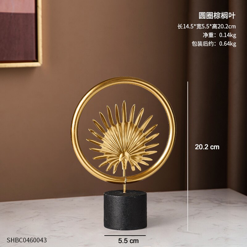 Goldene dekorative Tierstatue