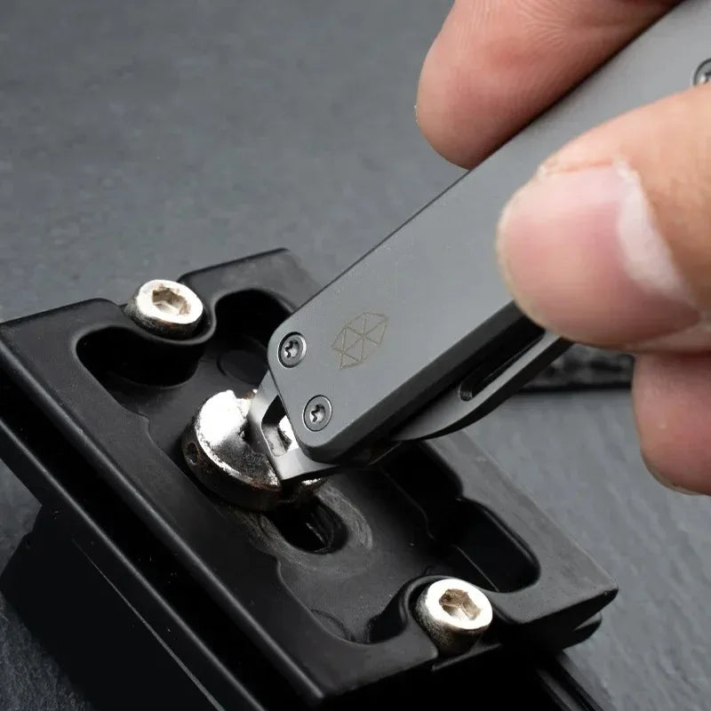 Faltbares Edelstahl Mini-Messer - Scharfes, Multifunktionales Schlüsselanhänger Obstmesser mit Dosenöffner, Tragbar für den Einsatz im Freien und zu Hause