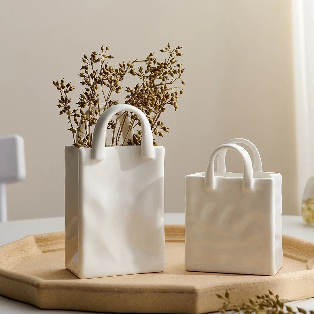 Einfache dekorative Handtaschenvase