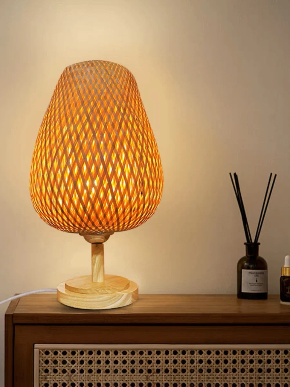 Japanische Tischlampe Nachttischlampe Schlafzimmer Ins Wind Warm Nordic Bambus Geflochten Licht Warmes Nachtlicht Retro Schreibtischlampe
