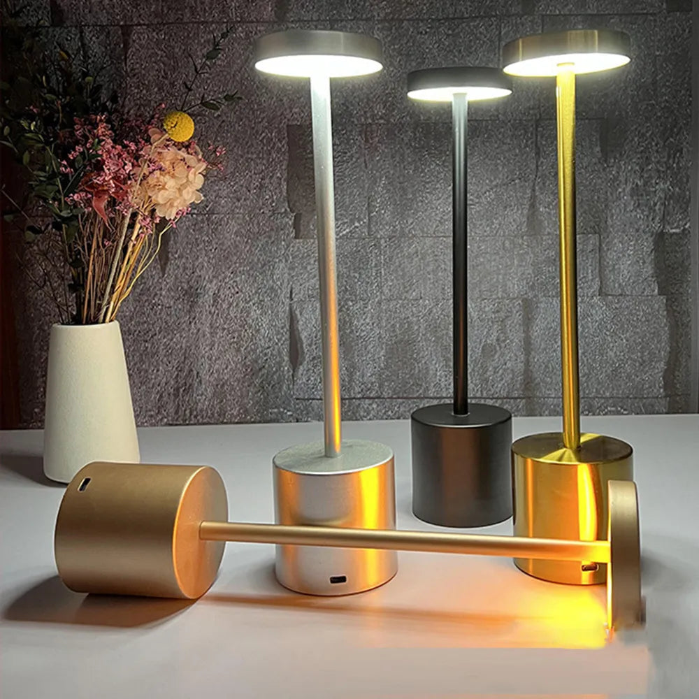 Einfache Tischlampe USB wiederaufladbare kabellose Tischlampe Restaurant Bar Retro Nachtlampe tragbare wiederaufladbare Touch-Tischlampe