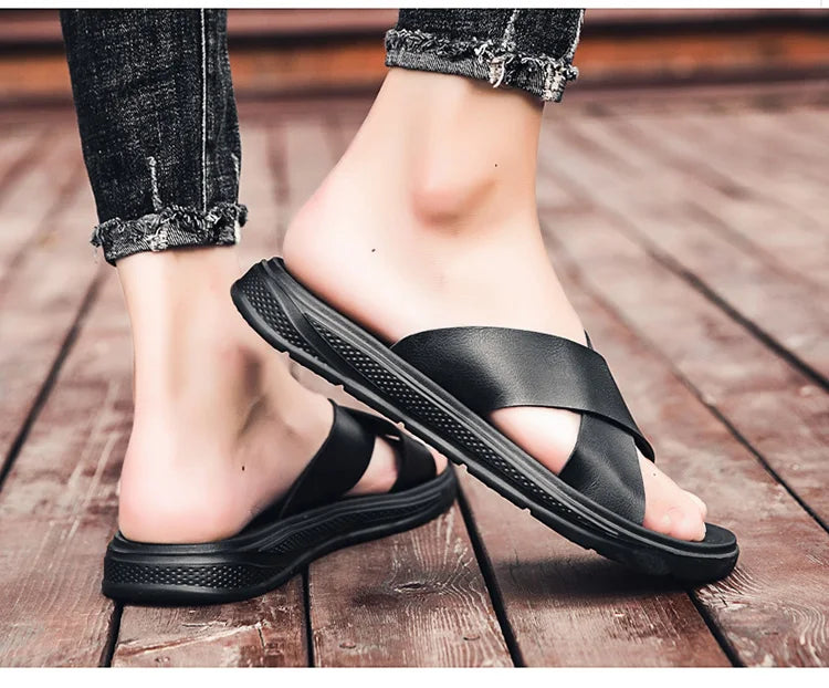 Sommer Männer Freizeit Hausschuhe Outdoor Atmungsaktive Strand Schuhe Rutschfest Flach Vulkanisierte Sandalen Schwarze Slip-ons