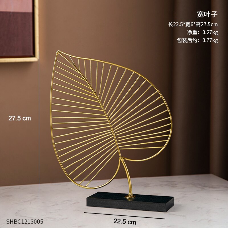 Goldene dekorative Tierstatue