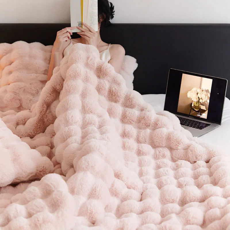 ChicWarmth - Luxus Plaid für ultimativen Komfort