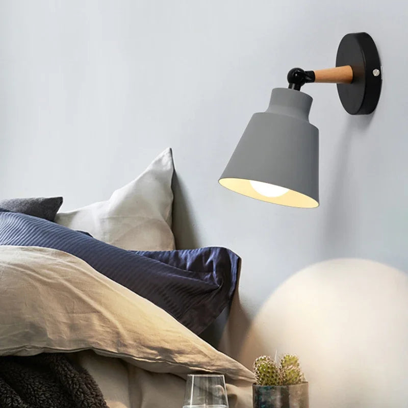 Nordic LED Wandleuchte – Minimalistisches Massivholz-Design für Schlafzimmer, Wohnzimmer und Flur – Moderne dekorative Beleuchtung mit E27-Sockel