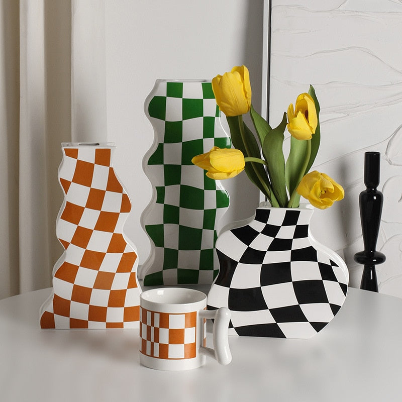 Schwarz-weiße Keramikvase, Dekoration, Schachbrettmuster, High Sense, getrocknete Blumenvase, Wohnzimmer, Blumenarrangement, Heimdekoration