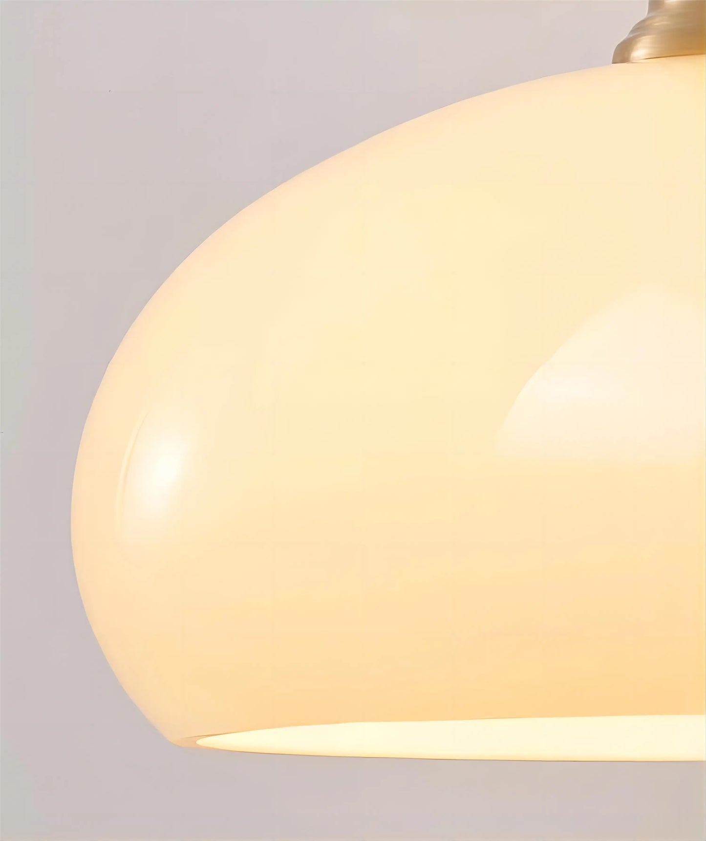 Sandsberg | WalnutEdge – Moderne Wandlampe aus Walnuss und Messing