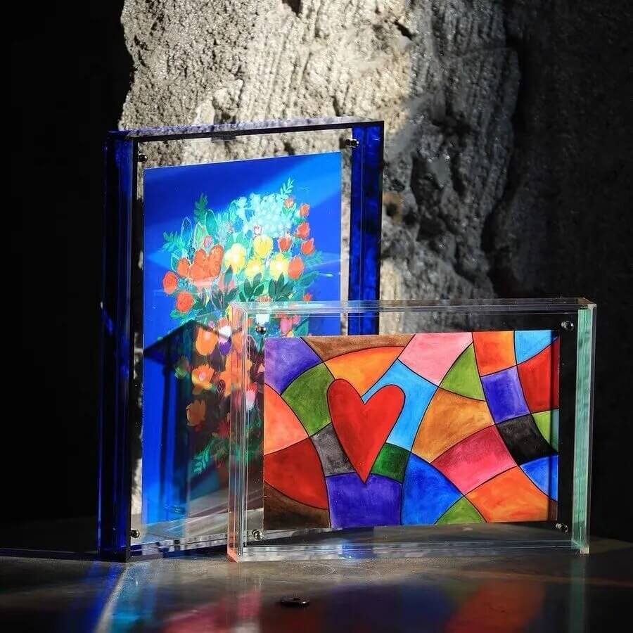 80er Jahre Fluoreszierender Acryl Schwimmender Bilderrahmen