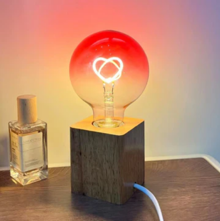 Pink LED-Lampe mit Herzmuster – Dimmbar und Farbverlauf