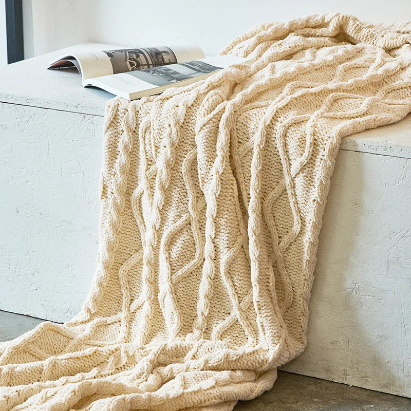 HeartCozy Decke – Luxe Chenille Decke mit Herzfransen